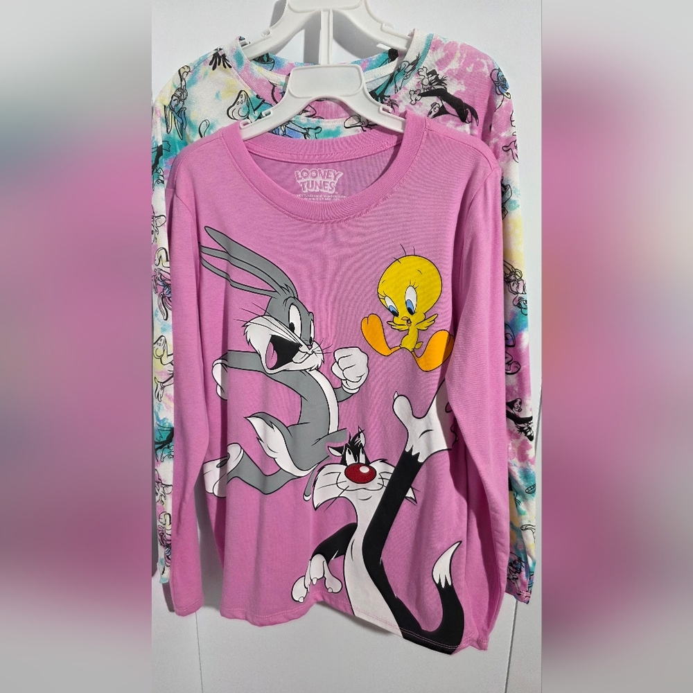 2 Cute Anime Graphic T-Shirt,long  Sleeve Size XL